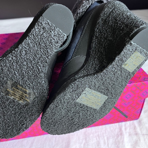 TORY BURCH Fairfax Shearling-Lined Wedge Boot (NIB) - Picture 5 of 6